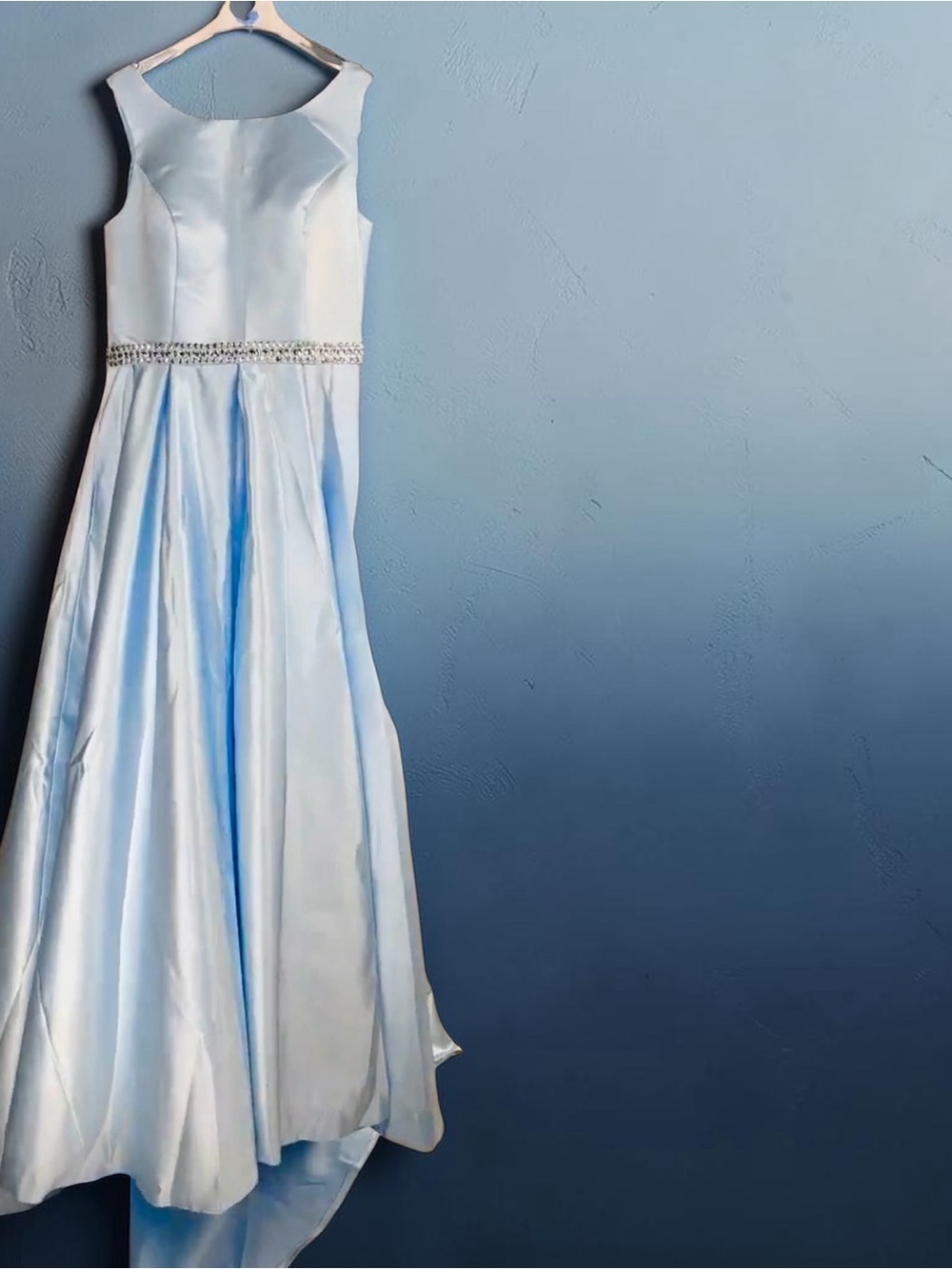 Elegant Light Blue Satin Evening Dress with Beaded Waist